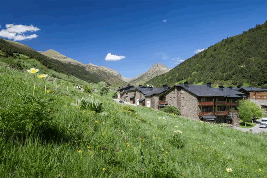Apartamentos Deusol Soldeu Bagian luar foto